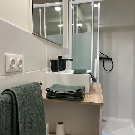 Tilley Lounge Tiny House